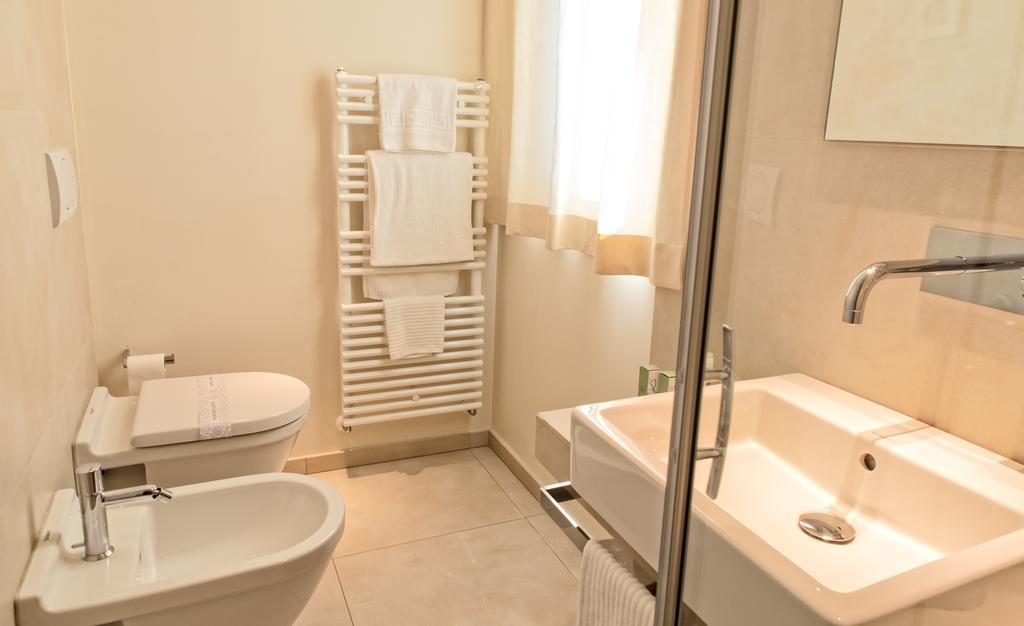 Hotel Country House La Radice Чивитанова-Марке Номер фото